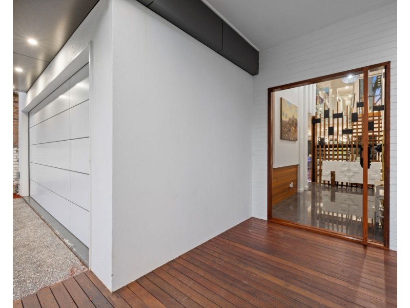 27 MORLEY STREET, Chelmer QLD 4068