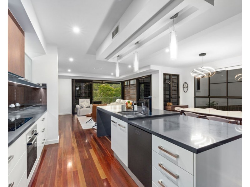 27 MORLEY STREET, Chelmer QLD 4068