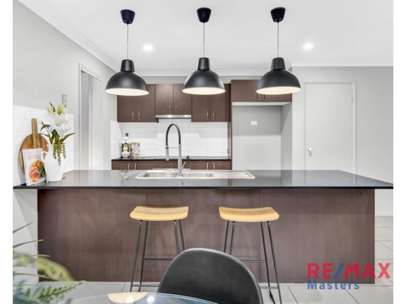 33 Aster Place, Calamvale QLD 4116