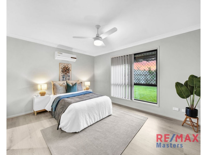 33 Aster Place, Calamvale QLD 4116