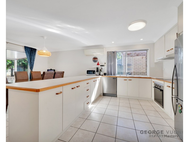 22 Teasel Cr, Forest Lake QLD 4078