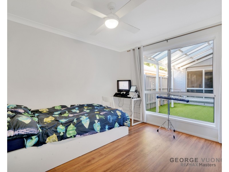 22 Teasel Cr, Forest Lake QLD 4078