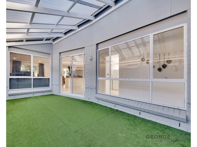 22 Teasel Cr, Forest Lake QLD 4078