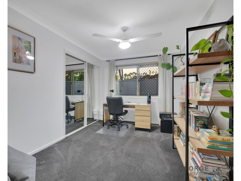 136 Banksia Circuit, Forest Lake QLD 4078