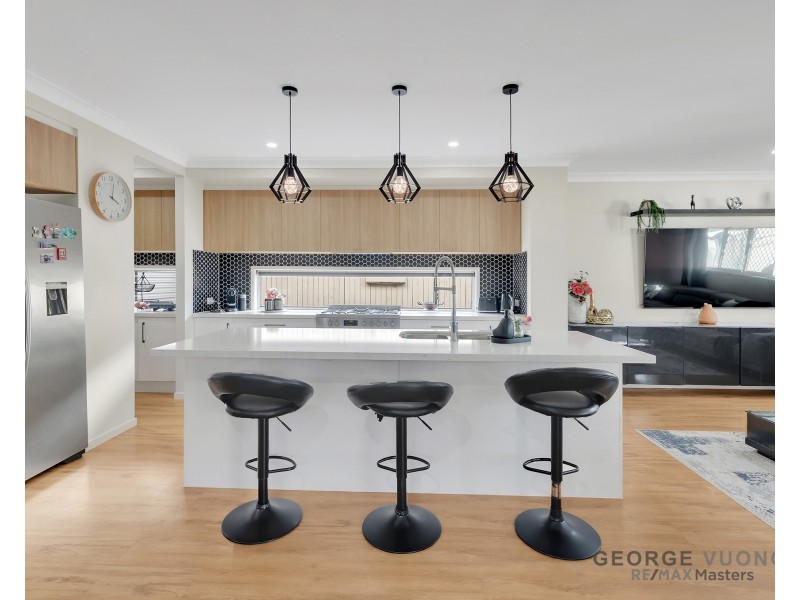 43 Invergarry Cct, Heathwood QLD 4110