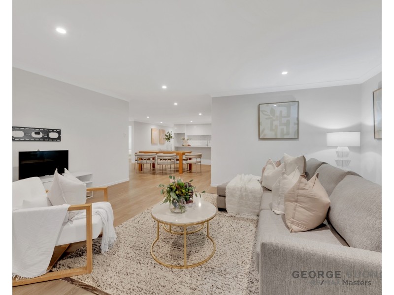 9 Robson St, Forest Lake QLD 4078