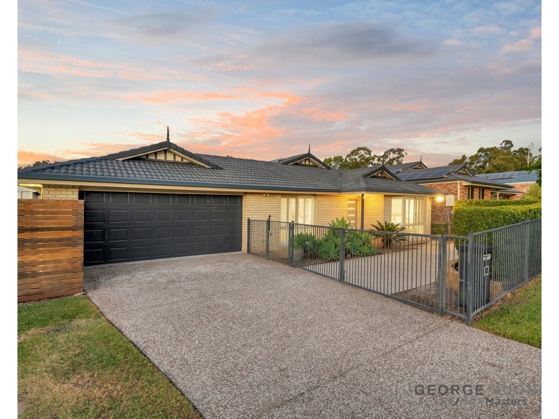 9 Robson St, Forest Lake QLD 4078