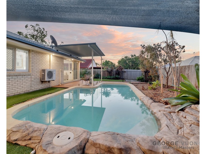 9 Robson St, Forest Lake QLD 4078