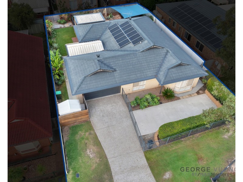 9 Robson St, Forest Lake QLD 4078