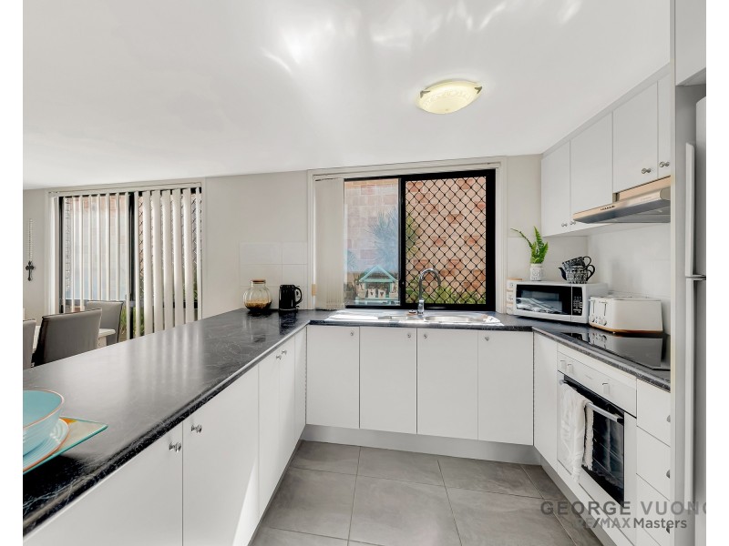 25 Mawson Pl, Forest Lake QLD 4078