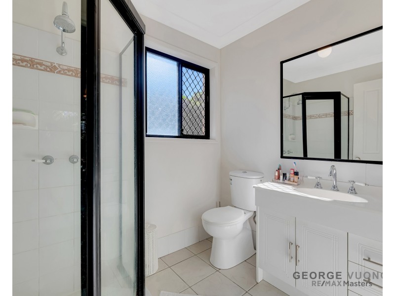 25 Mawson Pl, Forest Lake QLD 4078