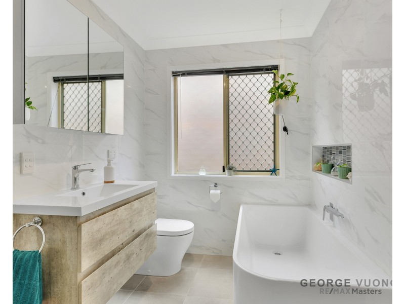 103 Clarendon Cct, Forest Lake QLD 4078