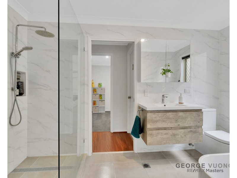 103 Clarendon Cct, Forest Lake QLD 4078