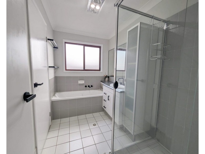 20 Harrision Cr, Forest Lake QLD 4078