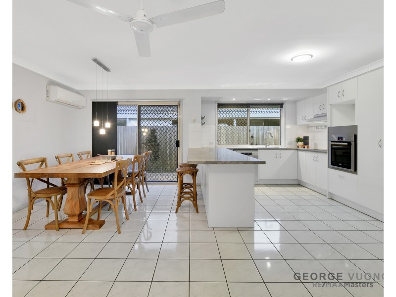 21 Cook St, Forest Lake QLD 4078