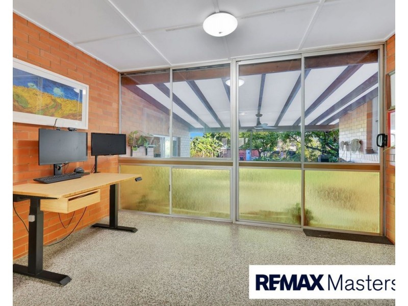 68 Southern Cross Avenue, Darra QLD 4076