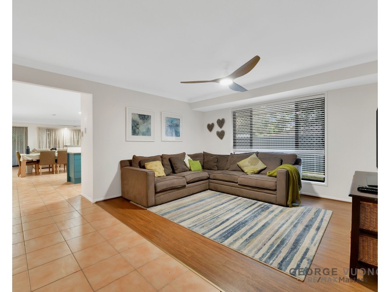 53 Clarendon Cct, Forest Lake QLD 4078