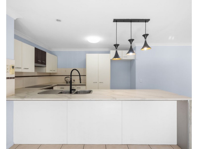 38 MAPELTON CCT, Parkinson QLD 4115