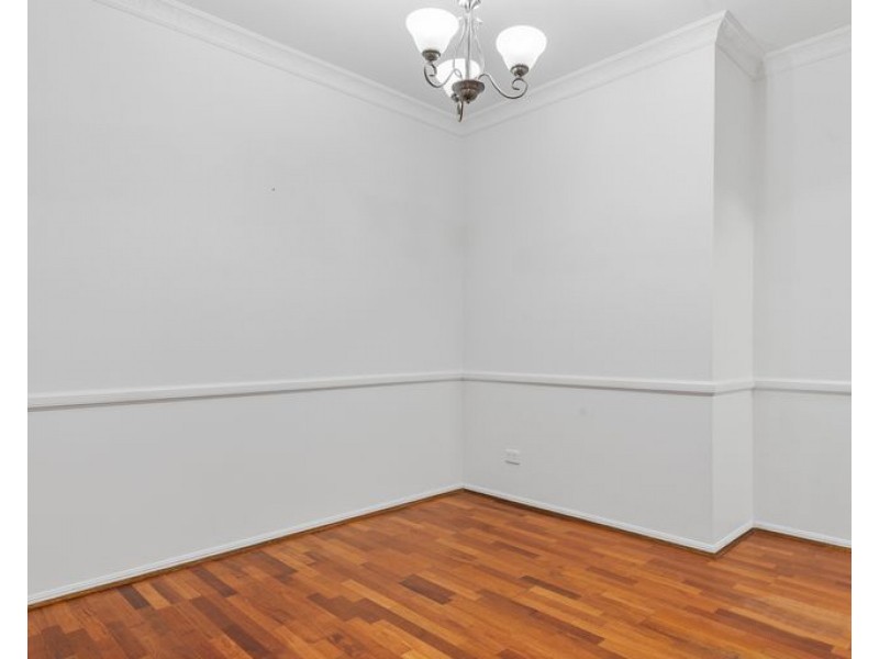 26 Glasshouse Cr, Forest Lake QLD 4078