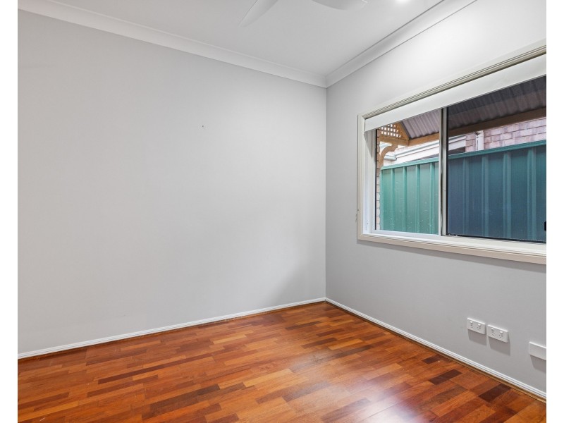 26 Glasshouse Cr, Forest Lake QLD 4078