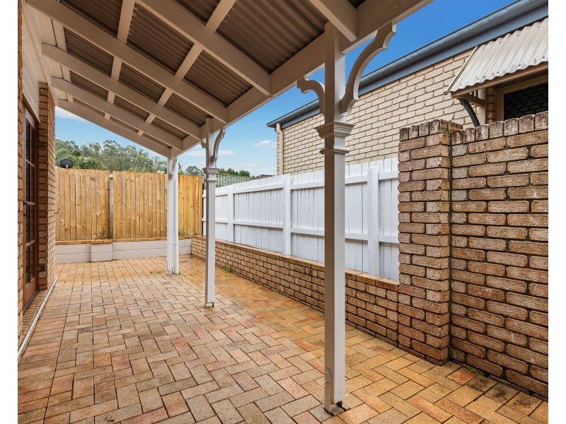 26 Glasshouse Cr, Forest Lake QLD 4078