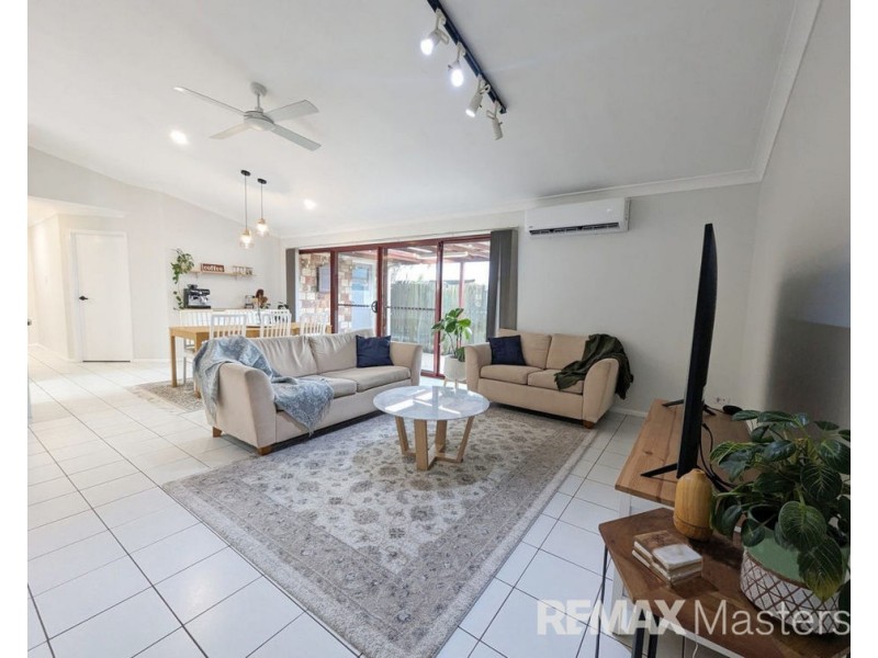 20 Harrison Cr, Forest Lake QLD 4078