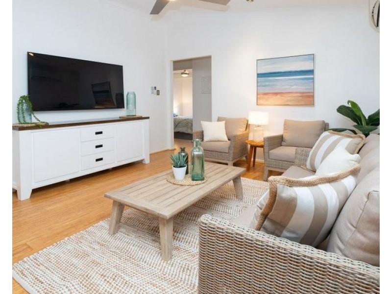 16 Tenterfield Pl, Forest Lake QLD 4078