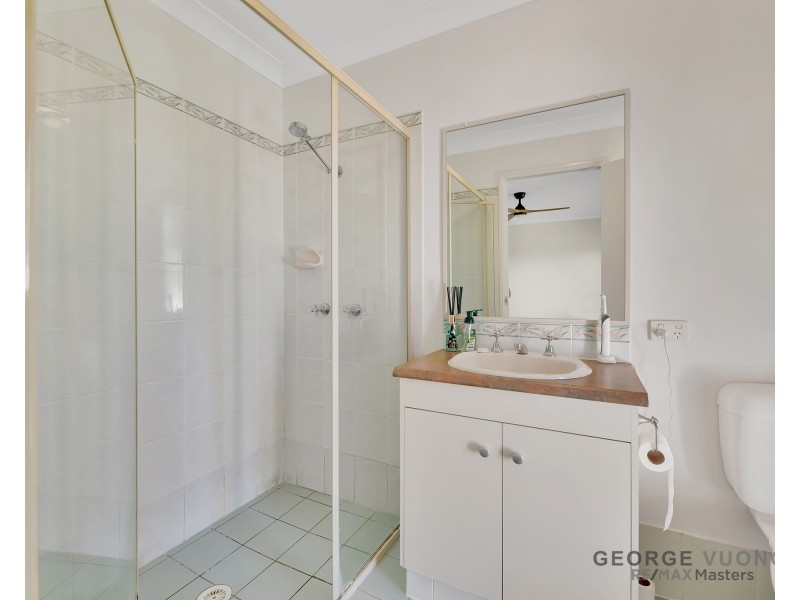17c Mulgrave Cr, Forest Lake QLD 4078