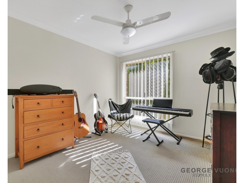 17c Mulgrave Cr, Forest Lake QLD 4078