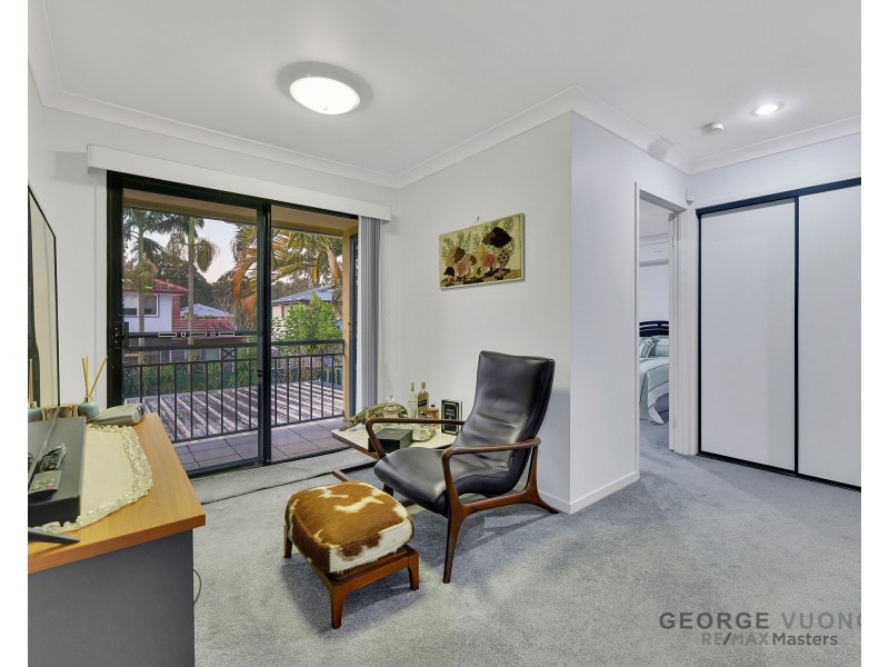 15 Benjamin Pl, Sinnamon Park QLD 4073