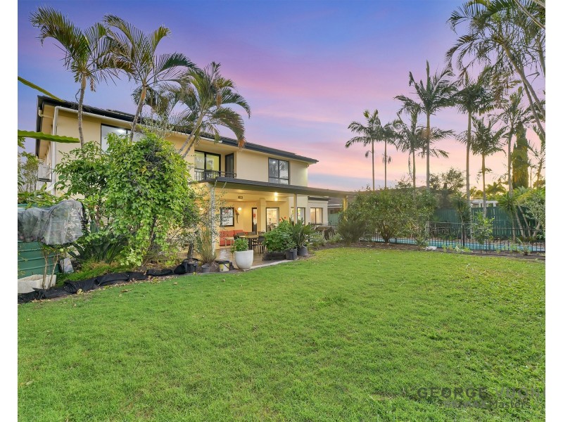 15 Benjamin Pl, Sinnamon Park QLD 4073