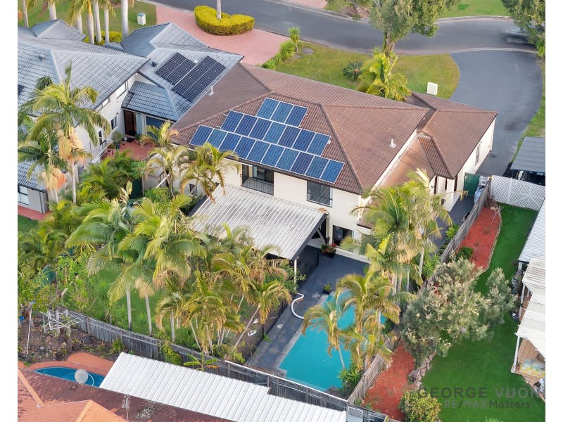 15 Benjamin Pl, Sinnamon Park QLD 4073