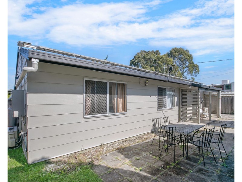 24 Clarendon Avenue, Bethania QLD 4205