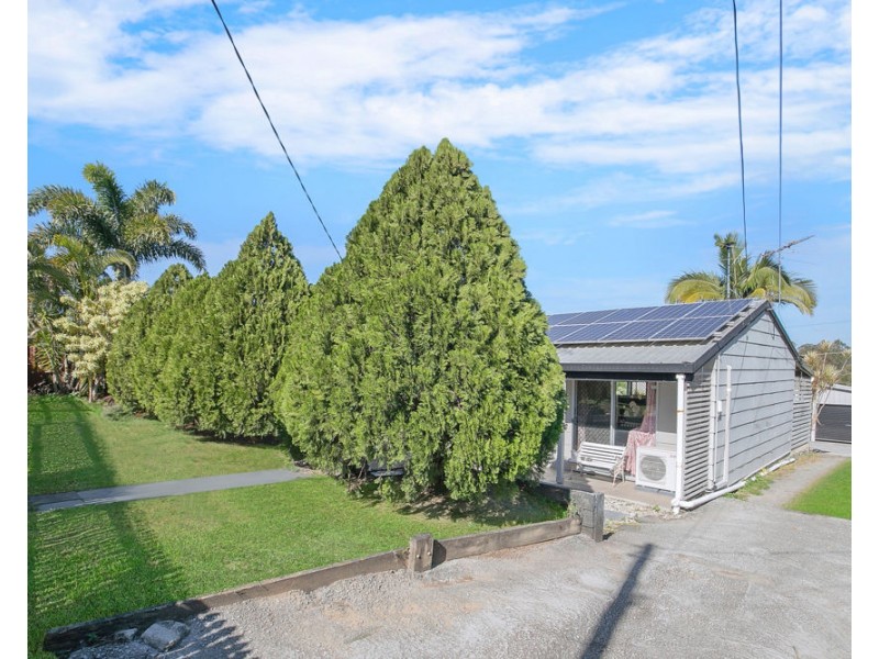 24 Clarendon Avenue, Bethania QLD 4205