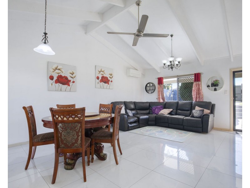 24 Clarendon Avenue, Bethania QLD 4205