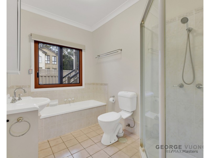 2 Bingeringo Pl, Forest Lake QLD 4078