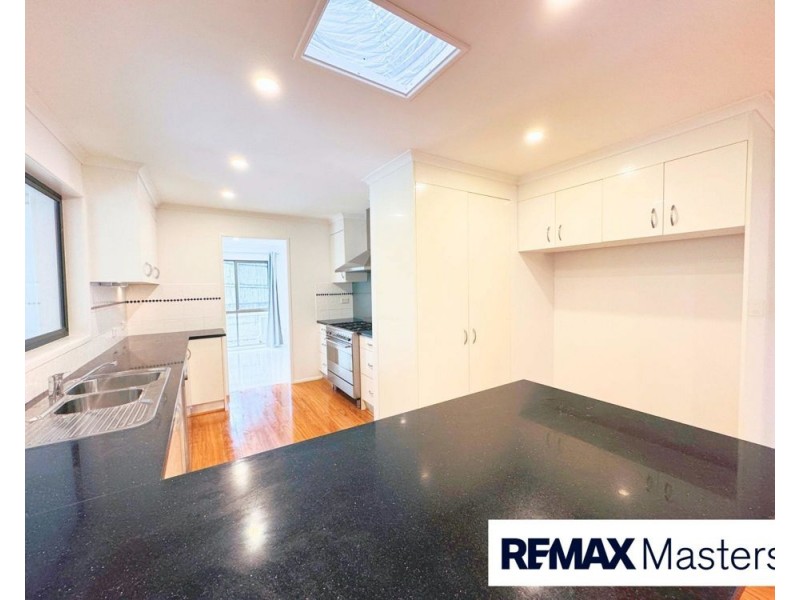 2 Seers Court, Shailer Park QLD 4128