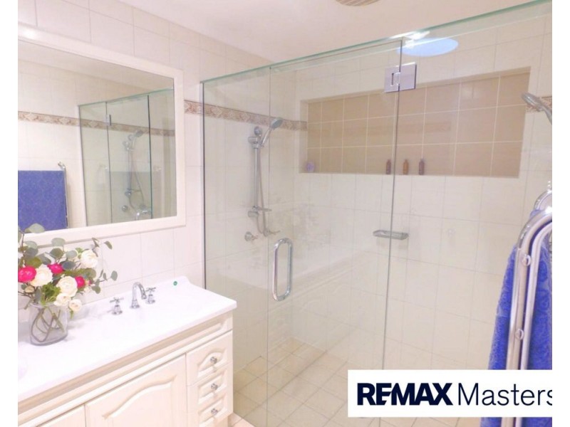 2 Seers Court, Shailer Park QLD 4128