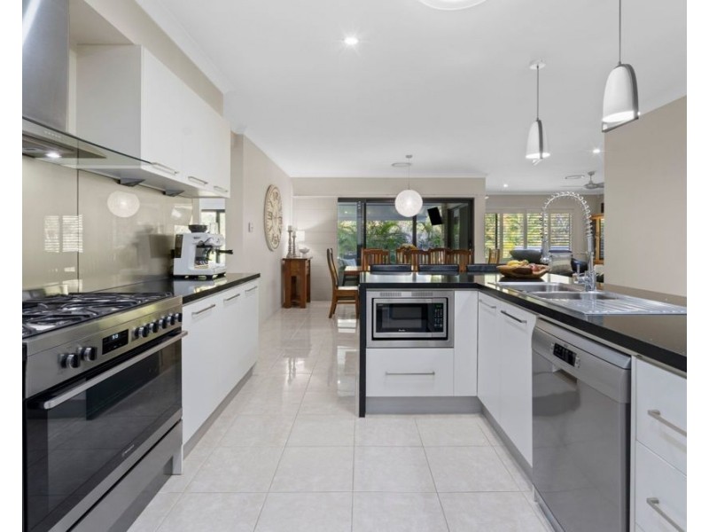 29 ACACIA STREET, Heathwood QLD 4110