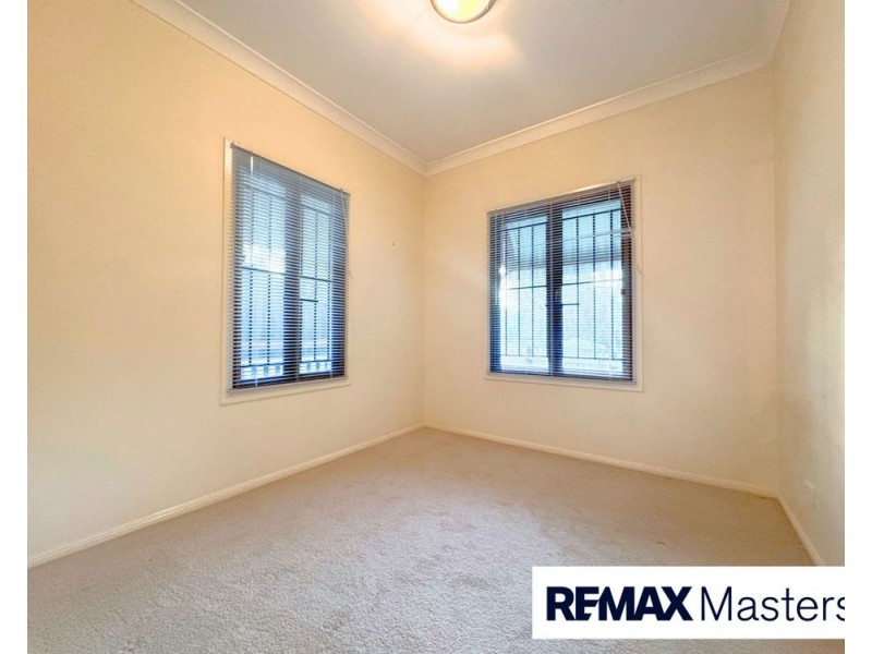 30 Hannam Crescent, Forest Lake QLD 4078