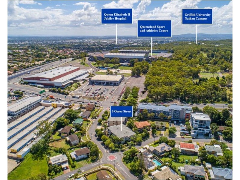 2/6 Omeo street, Macgregor QLD 4109
