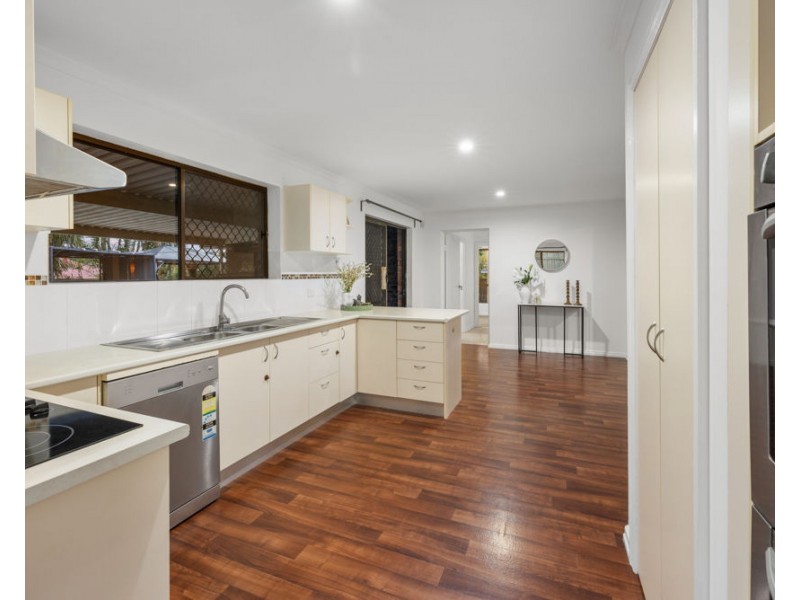 23 OAKLEAF ST, Eight Mile Plains QLD 4113