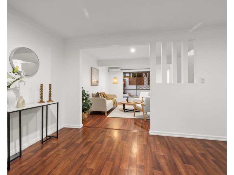 23 OAKLEAF ST, Eight Mile Plains QLD 4113