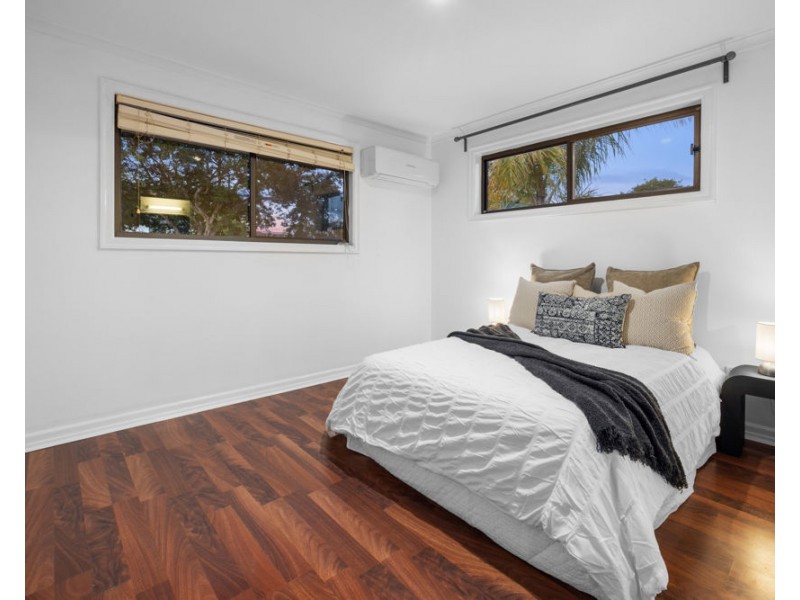 23 OAKLEAF ST, Eight Mile Plains QLD 4113