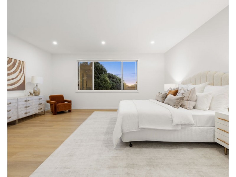 4 PRUDENCE ST, Robertson QLD 4109