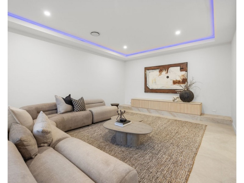 4 PRUDENCE ST, Robertson QLD 4109
