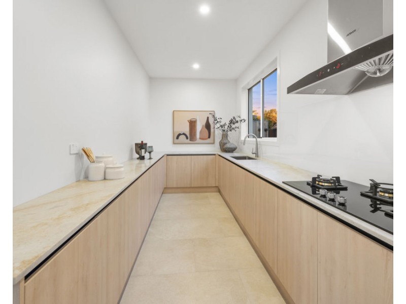 4 PRUDENCE ST, Robertson QLD 4109