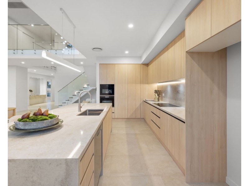 4 PRUDENCE ST, Robertson QLD 4109