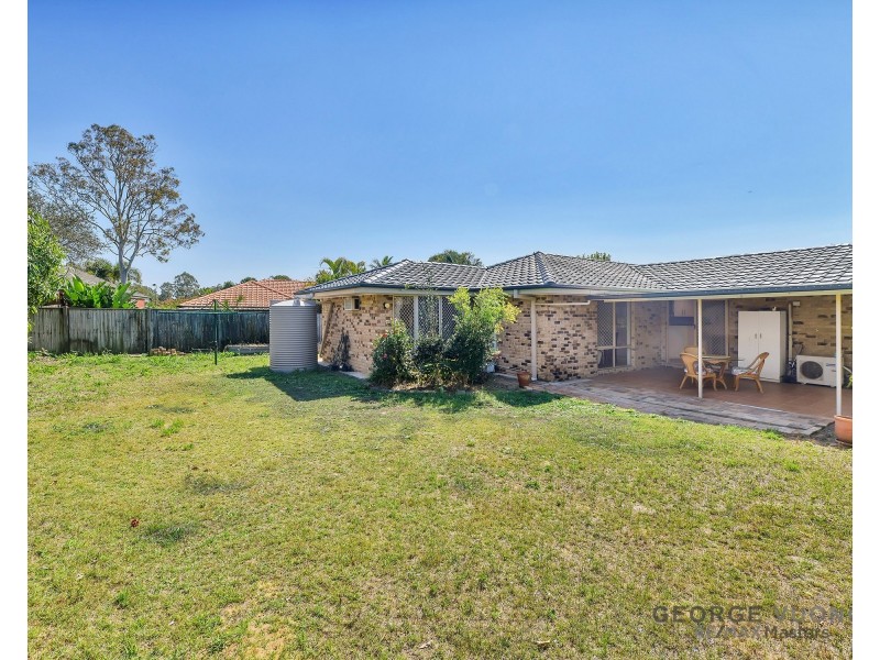 18 Beamont Pl, Forest Lake QLD 4078