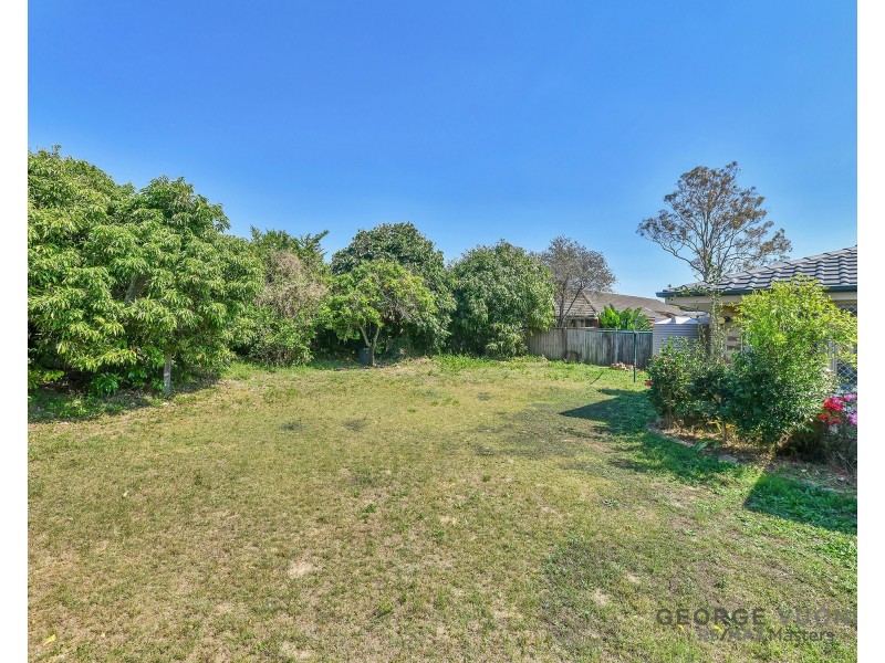 18 Beamont Pl, Forest Lake QLD 4078